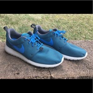 Nike Roshe size 10.5